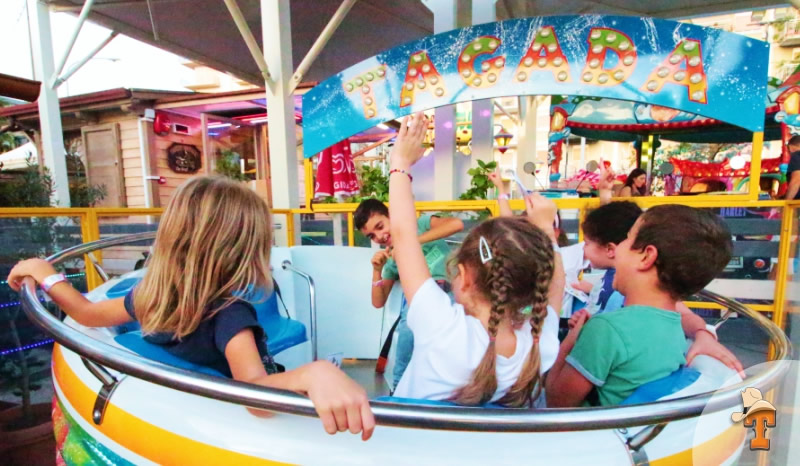 Parco giochi per bambini a Palermo, gonfiabili e giostre