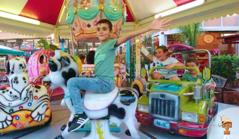 Parco giochi per bambini a Palermo, gonfiabili e giostre