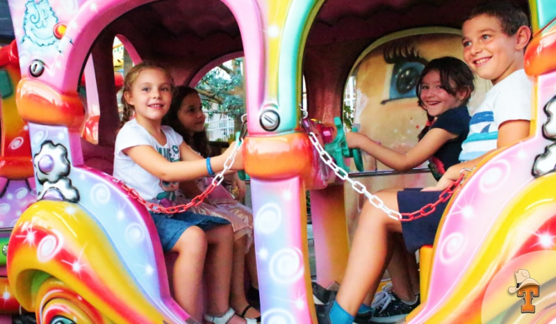 Parco giochi per bambini a Palermo, gonfiabili e giostre